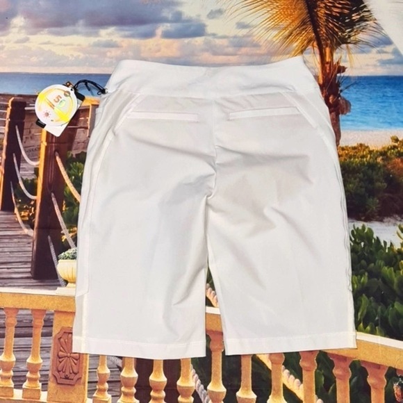 Tail‎ White Shorts Size 2 NWT - Picture 5 of 5